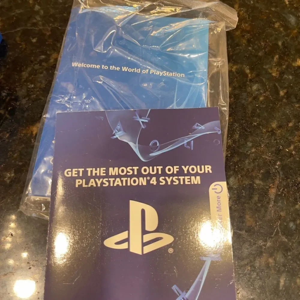 Sony PS4 Console w/ Controller – Tested Working – No Cords
